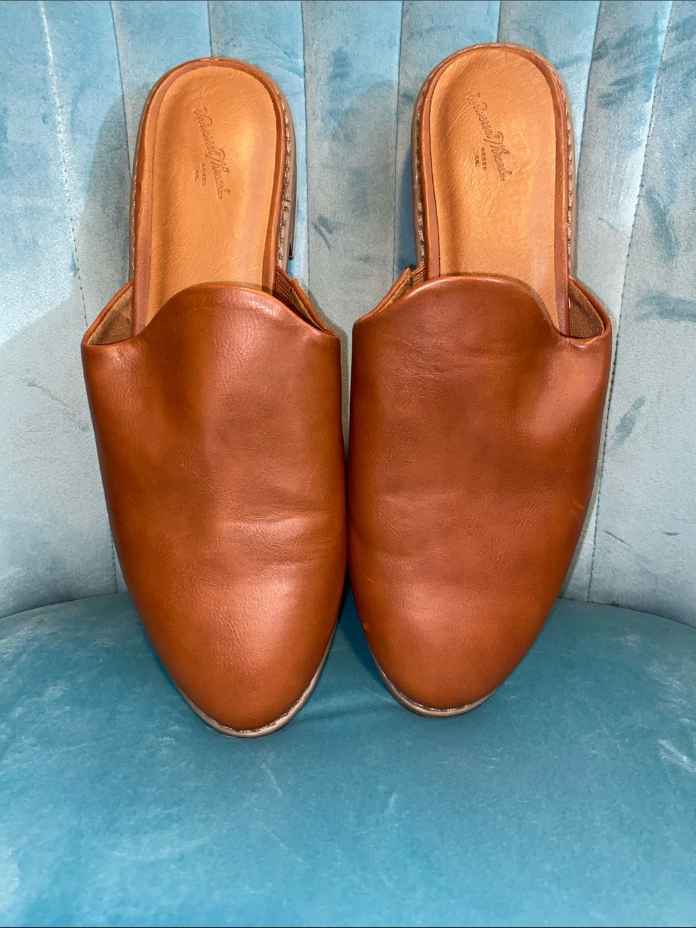 Universal Thread slip on loafers